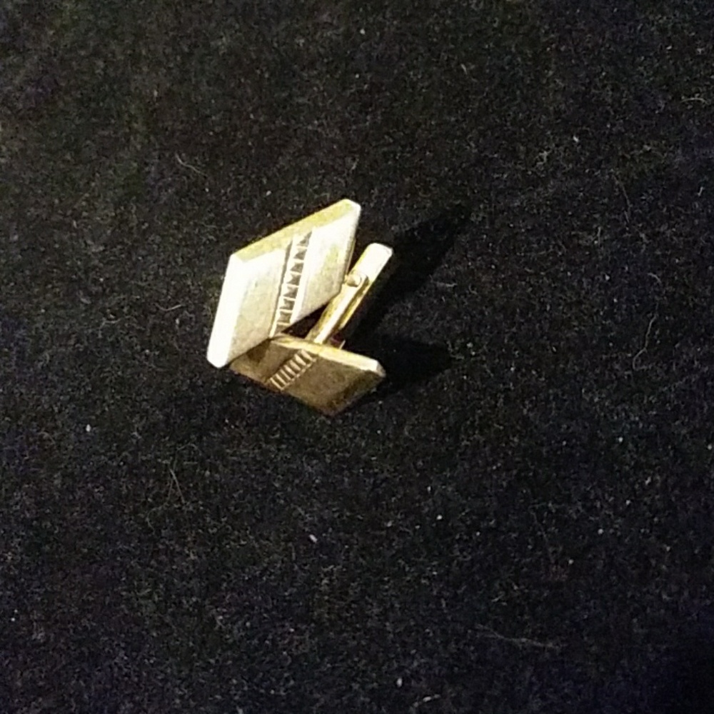Cufflinks
